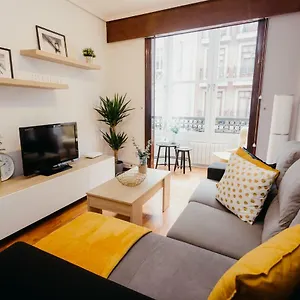  Apartamento Ubicación Excelente Cerca Del Centro Azkuna España